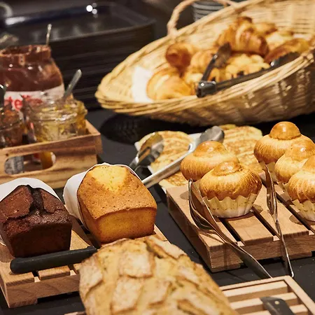 Kyriad Marne-la-vallee 2*