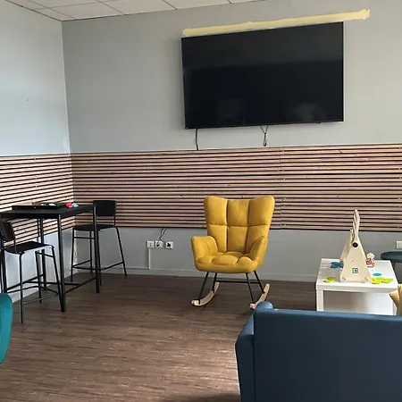 Hotel Kyriad Marne-la-vallee 2*