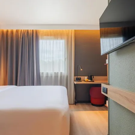 Hotel Tulip & Residences - Marne-la-vallee 2*