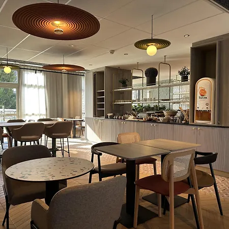 Tulip & Residences - Marne-la-vallee 托尔西