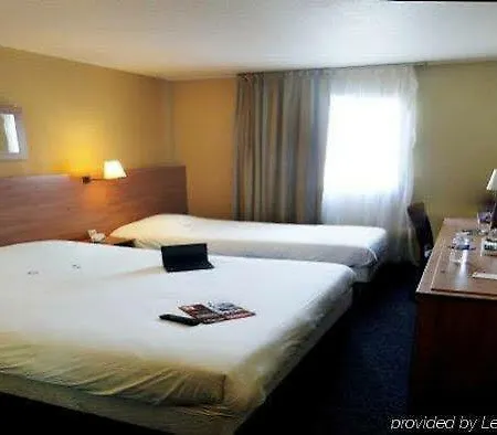 Tulip & Residences - Marne-la-vallee 2* 托尔西