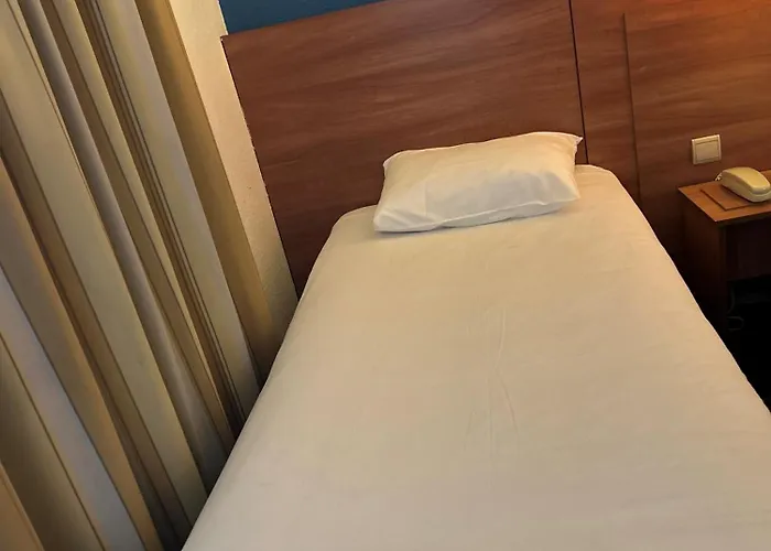 Kyriad Marne-La-Vallée Torcy Hotel 2*
